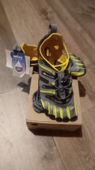 Vibram Fivefingers Treksport T42