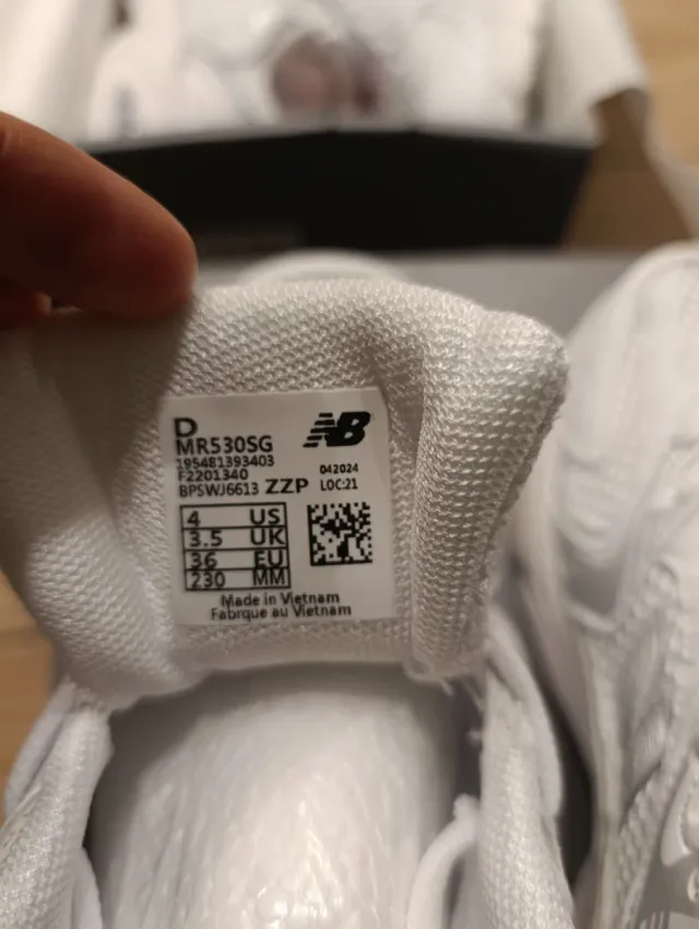 New Balance 530 Talla 36-39 Blancas