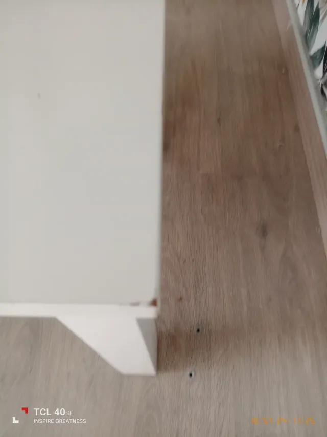 Mesa extensible blanca de madera 1'10 Larga 50 Anc