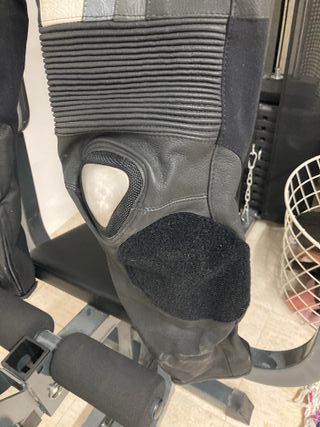 Mono de moto de piel a medida – impecable