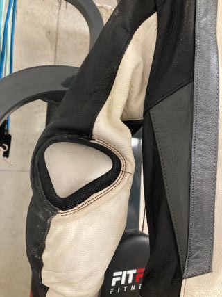 Mono de moto de piel a medida – impecable