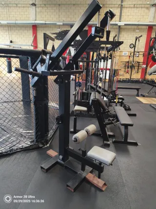 Jalón al pecho convergente Gervasport