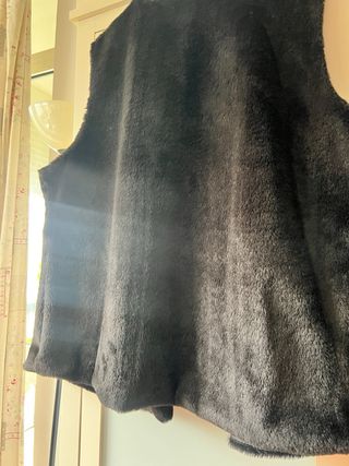 Abrigo de pelo sin mangas