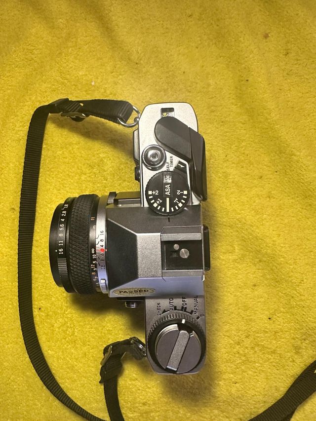 Olympus OM20 + Obiettivo Zuiko 50mm f/1.8