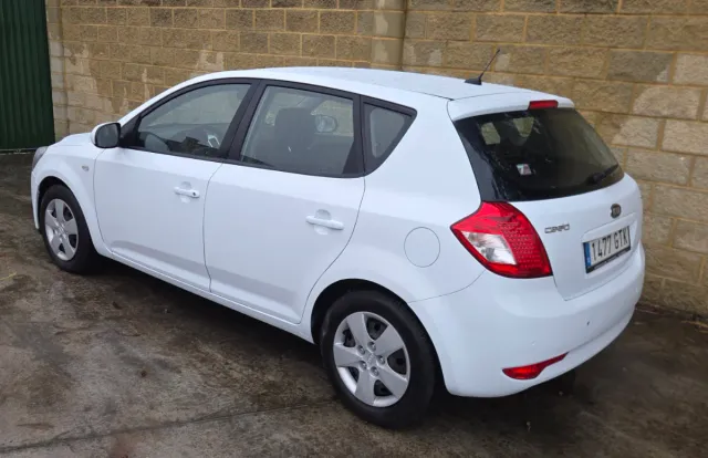 KIA Ceed 2011