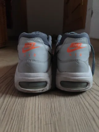 Nike Air Max Gris y Naranja