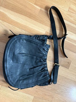 Bolso de cuero negro
