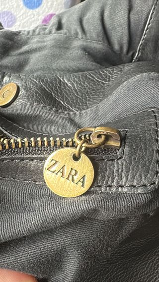 Bolso de cuero negro