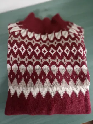 Jersey de grecas granate y beige