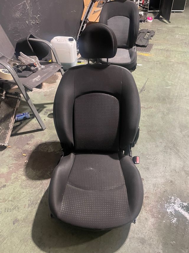 Asientos Peugeot 206 (conductor y copiloto)