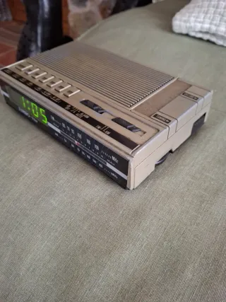 Radio despertador JUMBO-Oskar Beige
