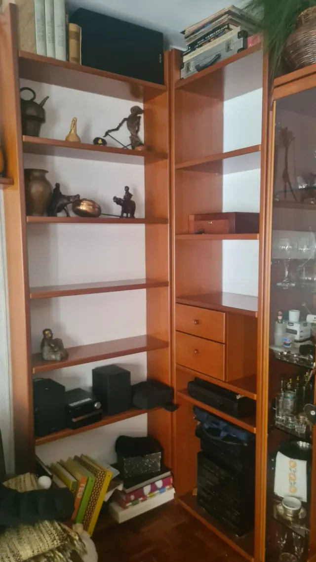 Mueble de salón cerezo con vitrinas