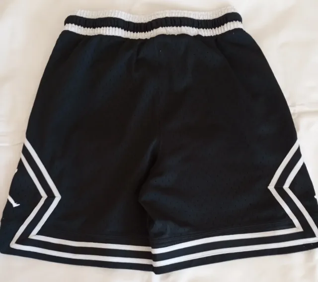 2 Pantalones Cortos Jordan, Dri-fit Rojos i negros