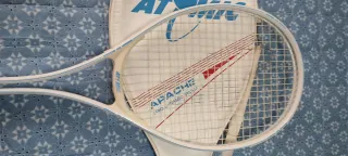 Raqueta de Tenis Atomic Apache