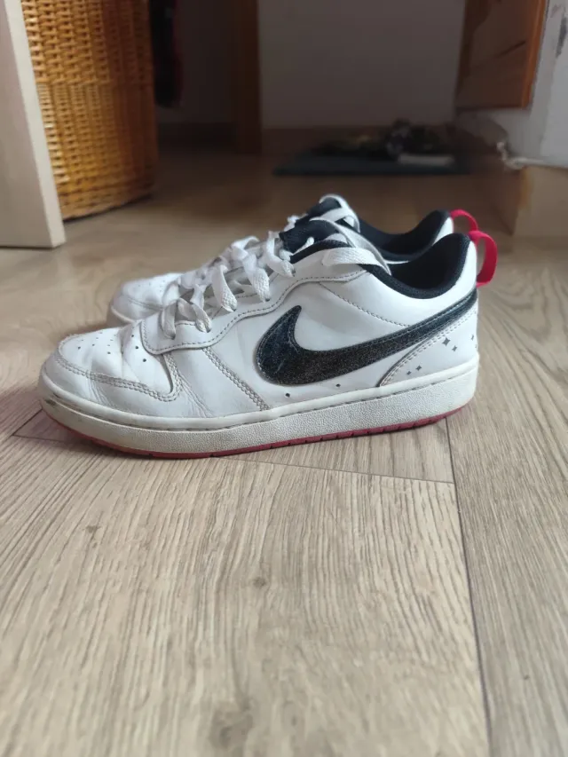 Nike Court Borough Low Blancas y Rosas