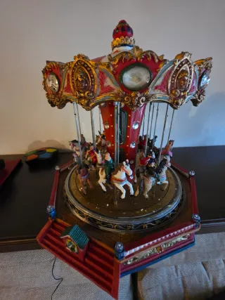 Carillon Giostra Cavalli Natalizio