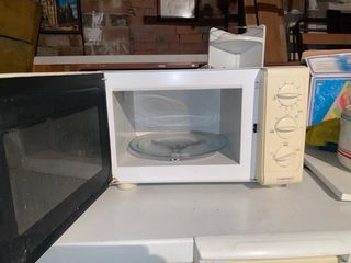 Microondas Moulinex Compact Grill