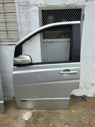 Recambio mercedes Viano 2006
