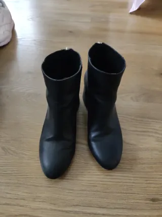 Botines de piel negros talla 37