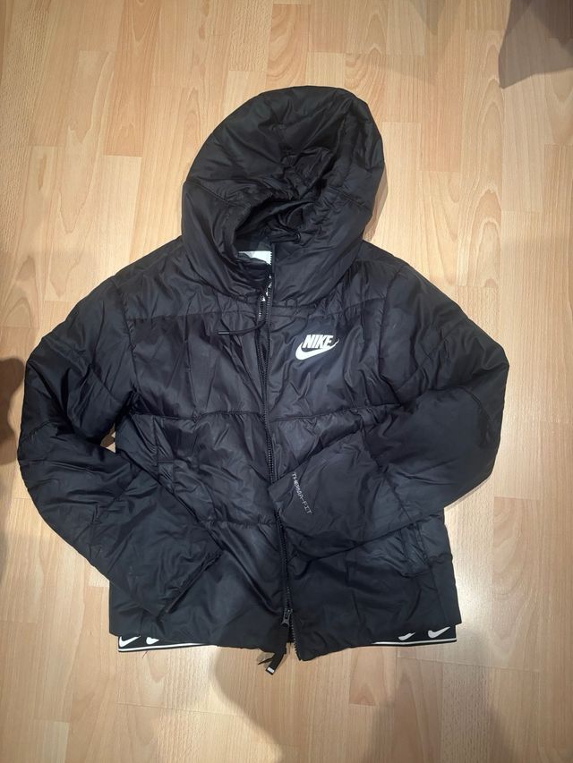 Anorak Nike Negro