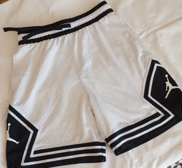 Pantalones Jordan Blancos y Negros