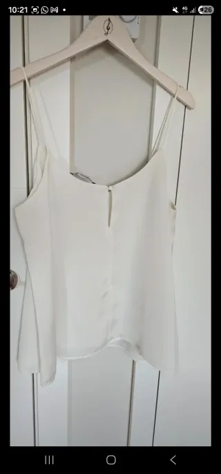 Blusa tirantes de Stradivarius