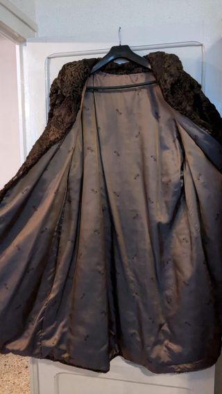 Abrigo de piel marrón