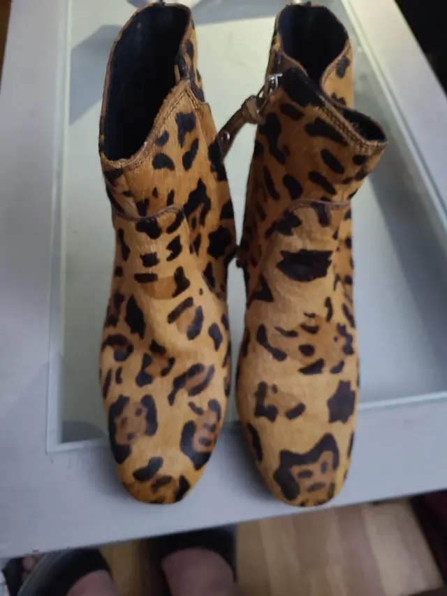 Botines de señora con estampado de leopardo