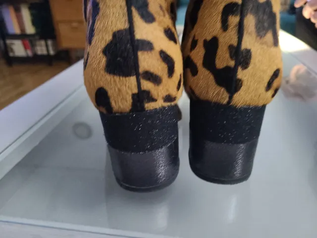 Botines de señora con estampado de leopardo