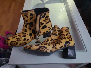 Botines de señora con estampado de leopardo