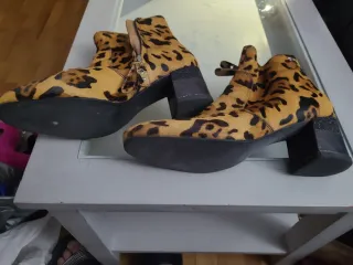 Botines de señora con estampado de leopardo