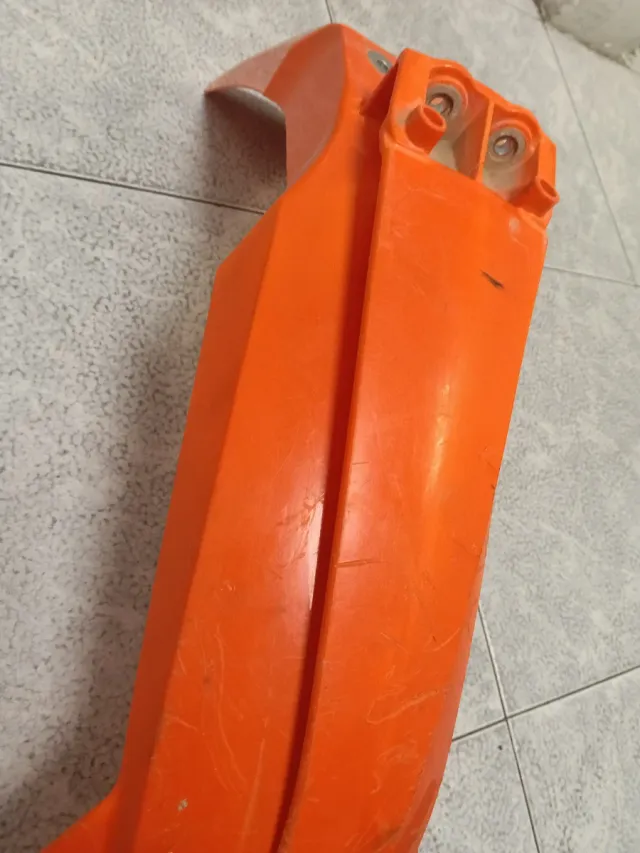 Guardabarros delantero KTM Naranja