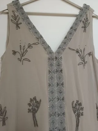 Vestido Zara largo, color topo y gris Pedreria