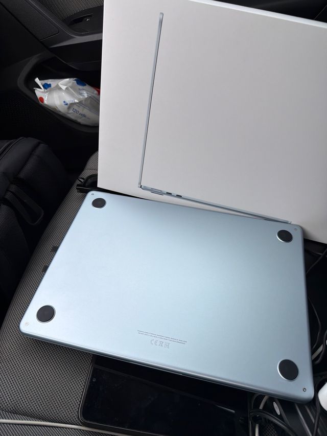 MacBook Air 13 pulgadas Apple Gris/Plata 2025