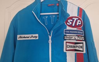 Chaqueta Nascar Richard Petty x Puma de segunda mano por 75 EUR en
