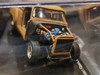 Replica Chevrolet Fleetline Fate Fast & Furious in scala 1/43, colore beige, porte e cofano aperti