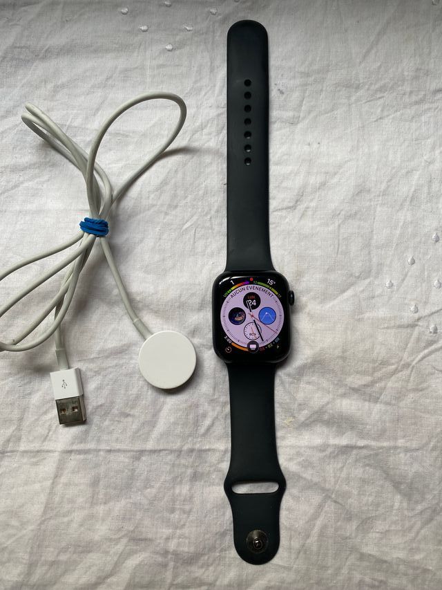 Apple Watch Series 8 45mm Nero/Argento