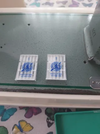 Máquina de coser Refrey transforma 427.