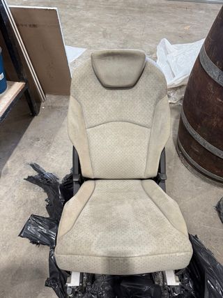 Asiento 3ª Fila Citroen C8 color beige.