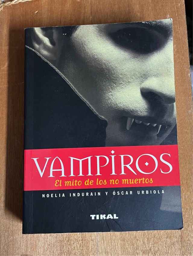 Vampiros el mito de los no muertos