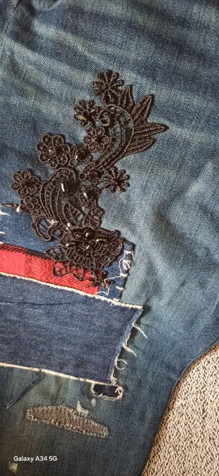 Pantalón vaquero patchwork