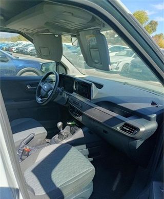 Ford Tourneo Courier 1.0 Ecoboost Titanium