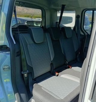 Ford Tourneo Courier 1.0 Ecoboost Titanium