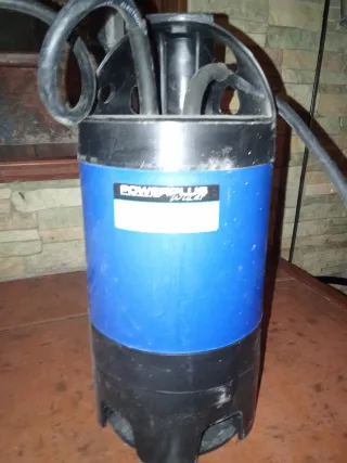 Bomba de agua sumergible Powerplus