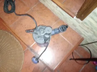 Bomba de agua sumergible Powerplus