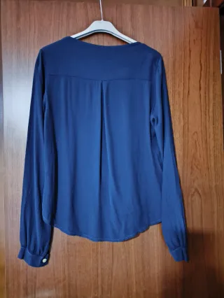 Blusa cruzada azul