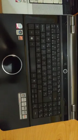 Portátiles Packard Bell y Fujitsu Siemens para pie