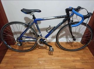 Bicicleta de carretera Decathlon azul