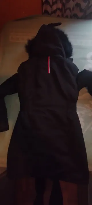 Parka Norway Negra con Capucha