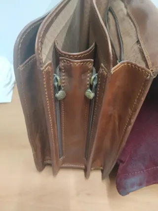 Maletín cuero Guy Laroche